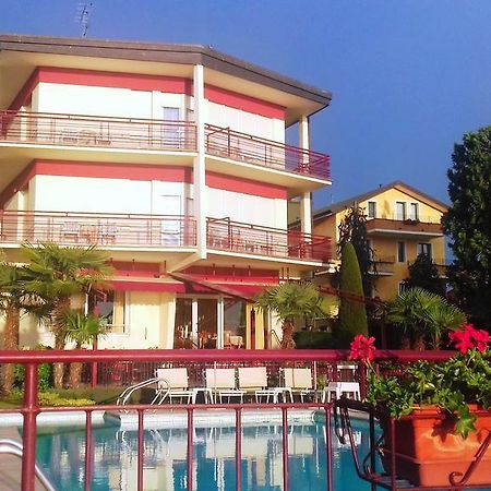 Hotel Astoria Lido Сірміоне Екстер'єр фото