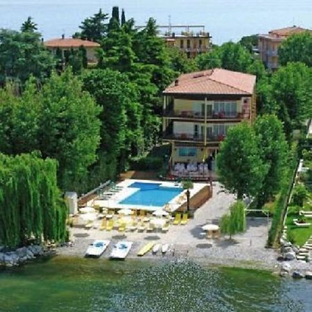 Hotel Astoria Lido Сірміоне Екстер'єр фото